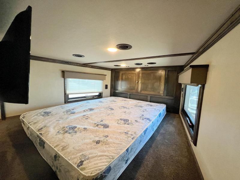 used Toy Haulers Cimarron Trailers Freedom for sale, in Greeley, CO Thumbnail 10