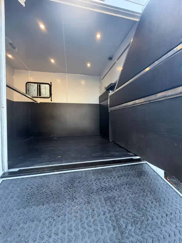 used Horse Trailers HV  for sale, in Ocala, FL Thumbnail 6