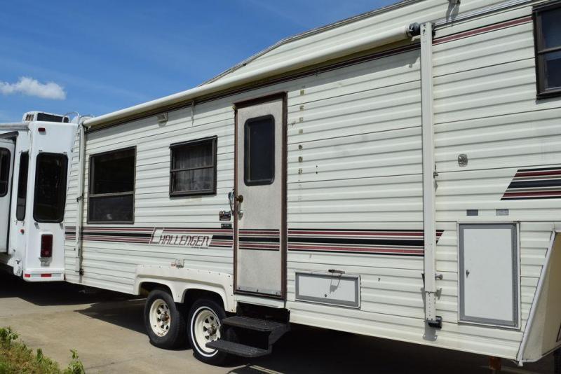 1987 Challenger 27 Lasso E RV RV Sales, Service & Parts in