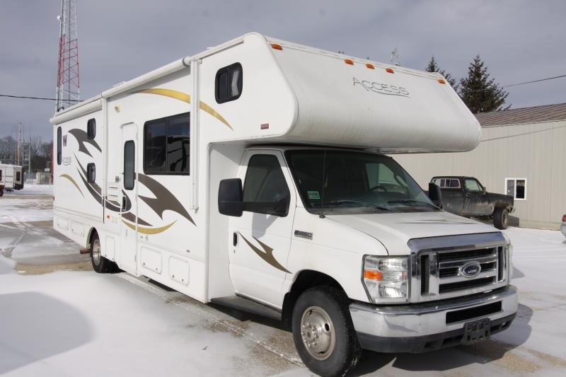 2014 Winnebago 31J Access Class C 1674879181