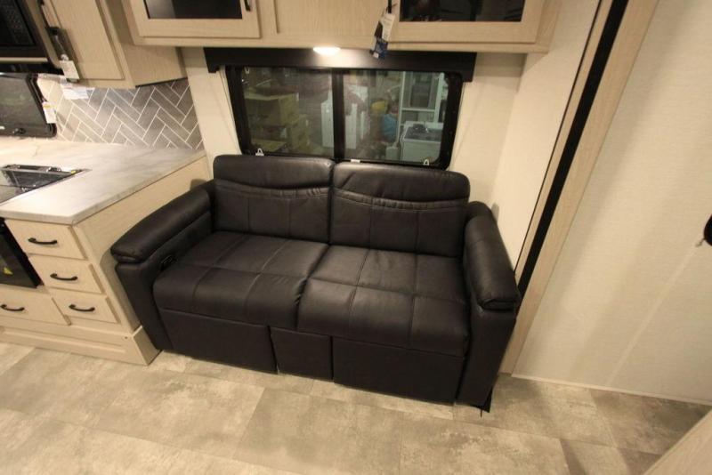 2022 Coachmen Apex UltraLite 300BHS Travel Trailer RV Lasso E RV