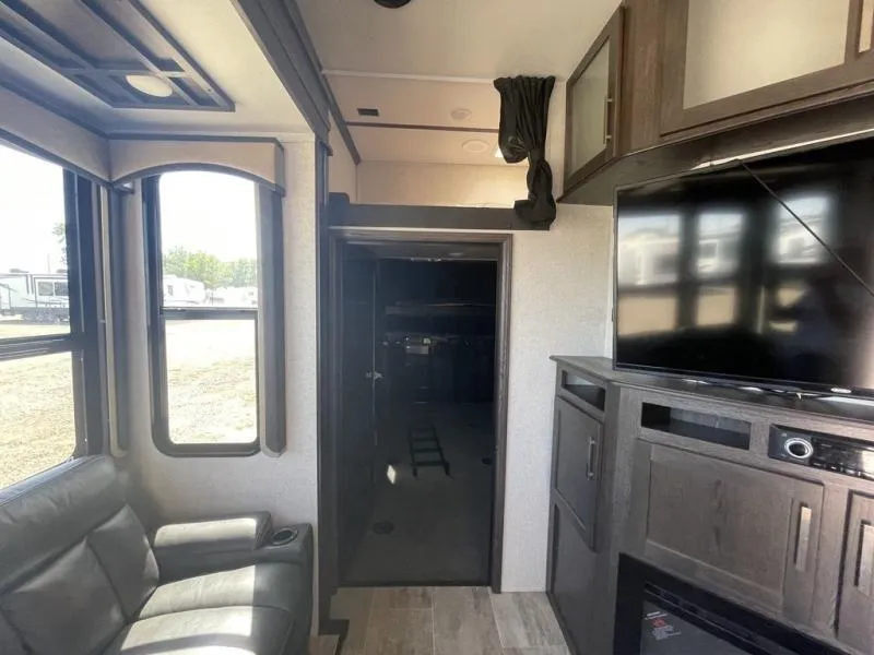 2018 Keystone RV raptor 398ts