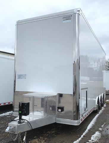 28' Aluminum ICON Stacker w/Wing & Blackout Trim Cabinet Pkg. 28' Aluminum ICON Stacker w/Wing & Blackout Trim Cabinet Pkg.