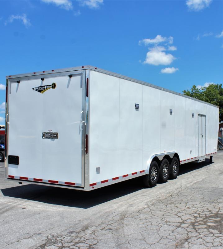 Enclosed Gooseneck Trailer 2024 44' Platinum Full Bathroom w/Corner