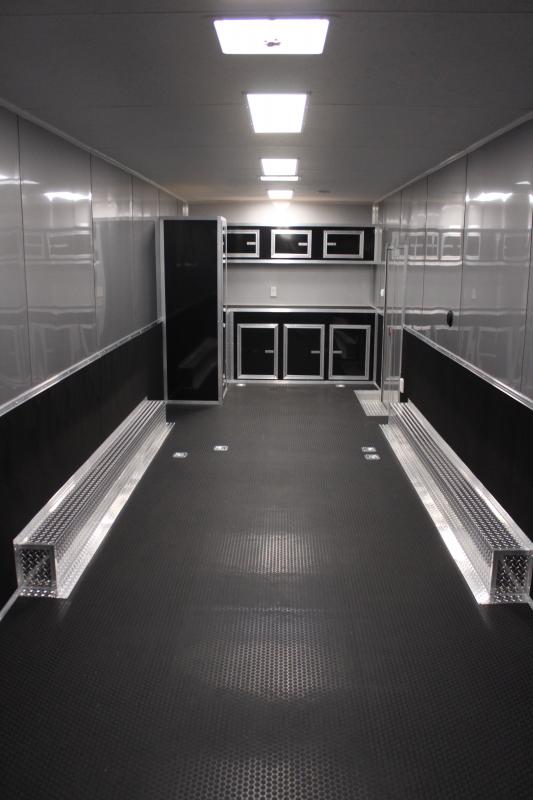 Enclosed Trailers with Living Quarters 2023 53' w/22' LQ Center Bath