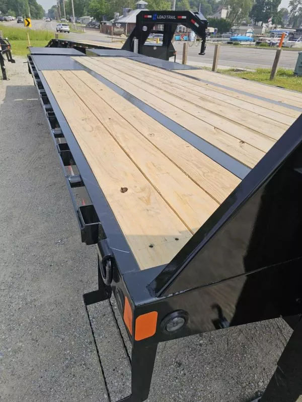 new Equipment / Flatbed Trailers Load Trail  for sale, in Elkhart, IN Thumbnail 4