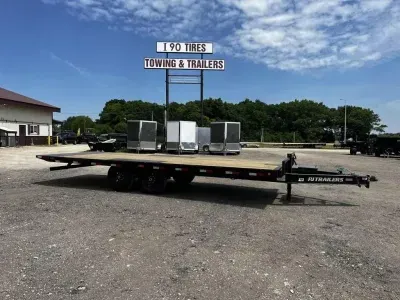 2026 PJ Trailers T8222