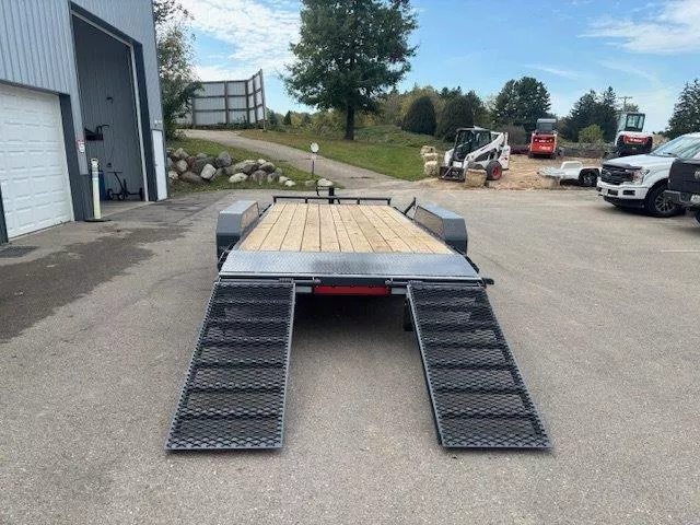 new Equipment / Flatbed Trailers Lamar Trailers  for sale, in Somerset, WI Thumbnail 5