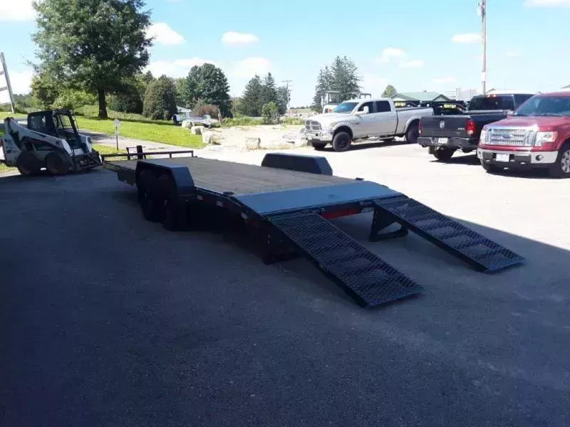new Equipment / Flatbed Trailers Lamar Trailers  for sale, in Somerset, WI Thumbnail 4