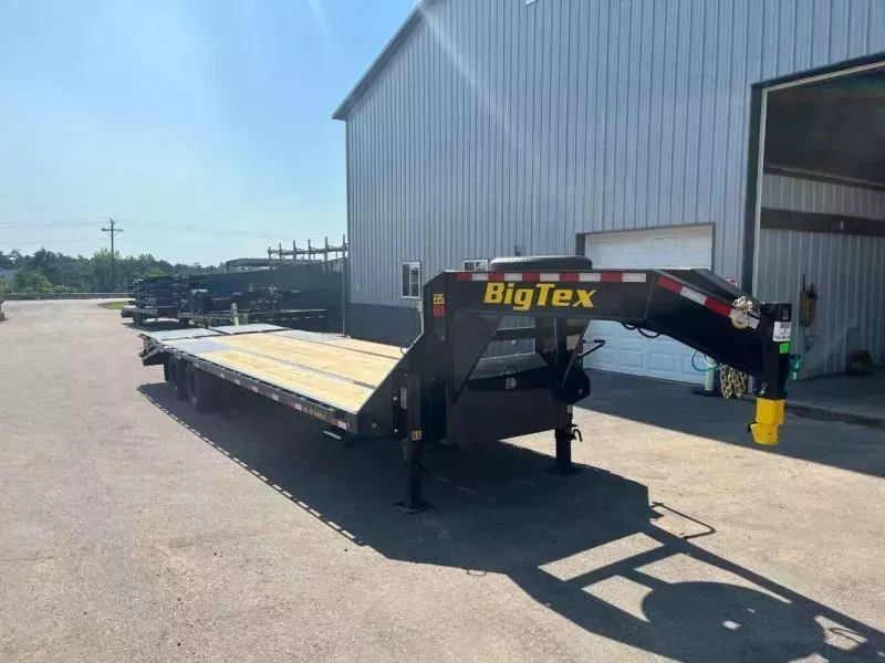2026 Big Tex 22GN 102" x 30' Tandem Dual Wheel Gooseneck Trailer with Mega Ramps (23,900 GVWR)