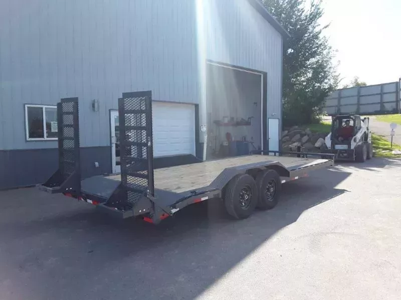 new Equipment / Flatbed Trailers Lamar Trailers  for sale, in Somerset, WI Thumbnail 4