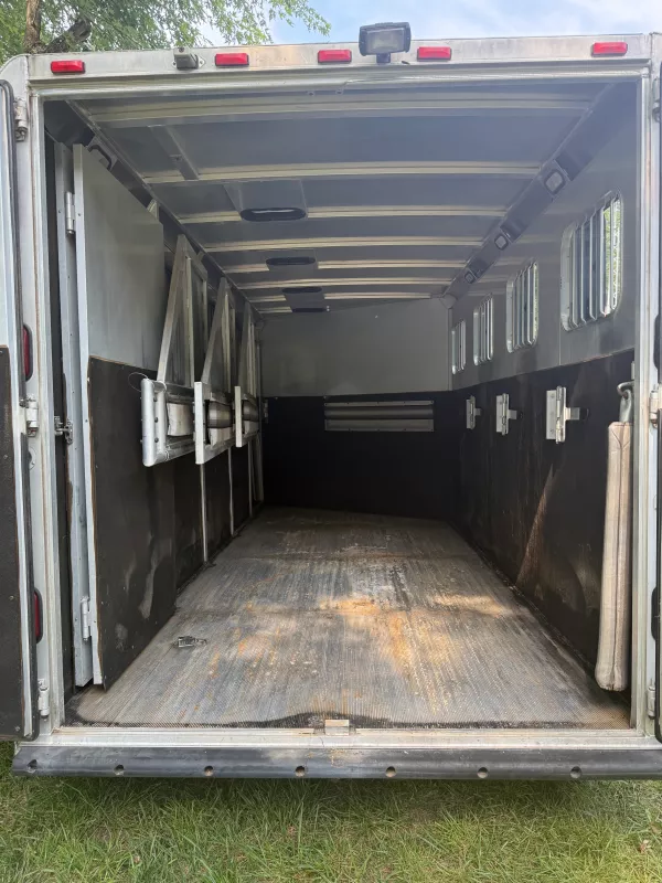 used Horse Trailers Sooner  for sale, in Silver Lake, KS Thumbnail 9