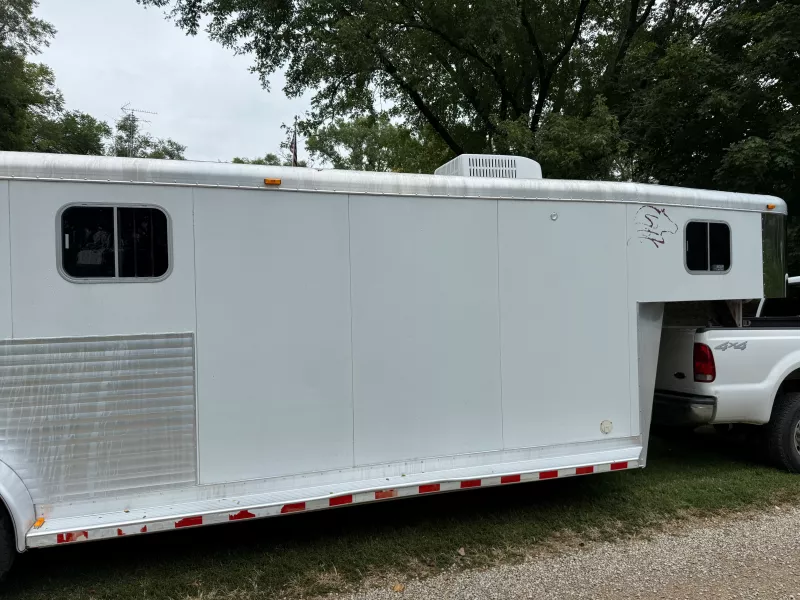used Horse Trailers Sooner  for sale, in Silver Lake, KS Thumbnail 3