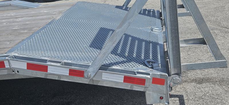 new Equipment / Flatbed Trailers Triumph Trailers  for sale, in Sanford, MI Thumbnail 14