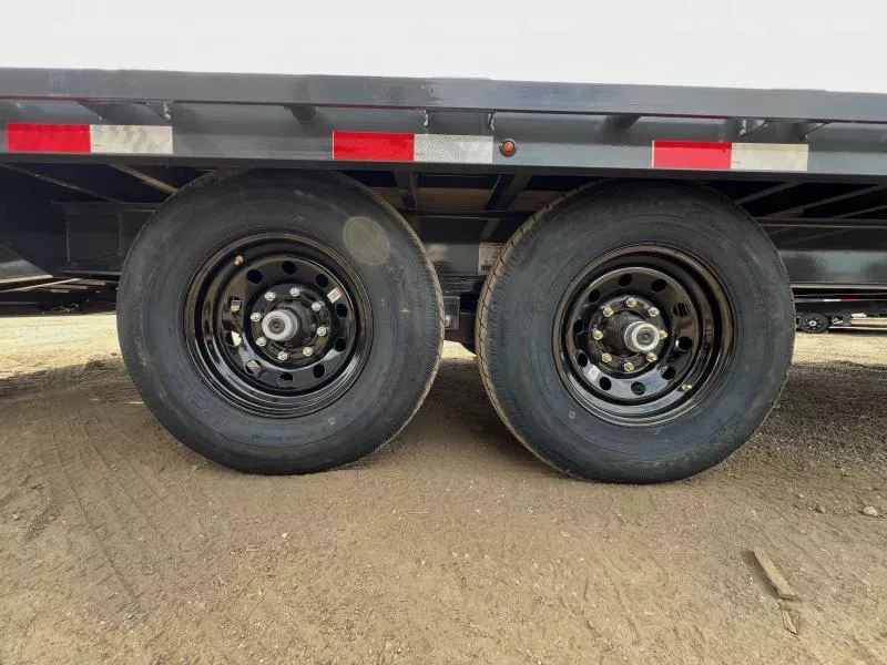 new Equipment / Flatbed Trailers Lamar Trailers  for sale, in Chichester, NH Thumbnail 3