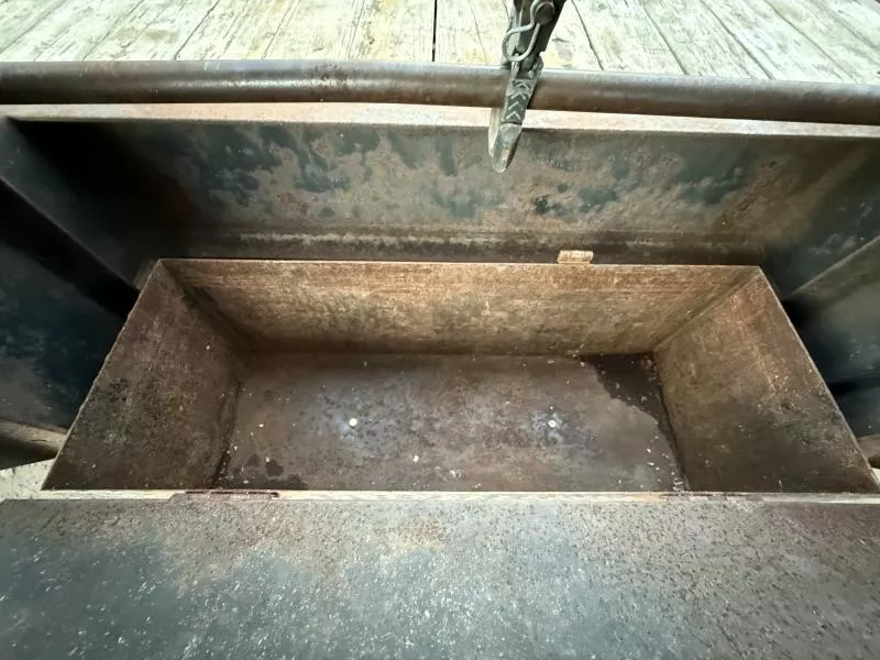 used Equipment / Flatbed Trailers Hudson Brothers  for sale, in Chichester, NH Thumbnail 8