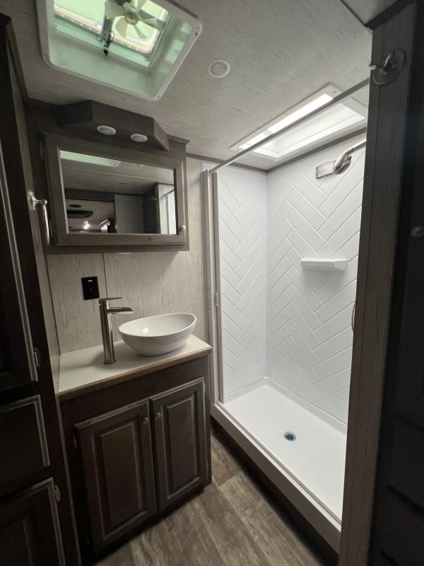 2022 Sundowner Trailers 8.5x20 Aluminum Destination Trailer | CM Truck
