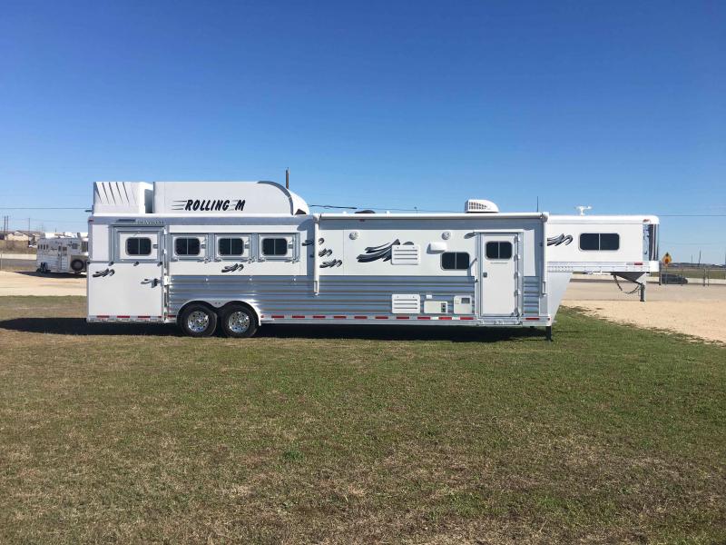 2021 Platinum Coach 4 Horse Side Load 13.8 SW with a Slide Horse Trailer 2021 Platinum Coach 4 Horse Side Load 13.8 SW with a Slide Horse Trailer