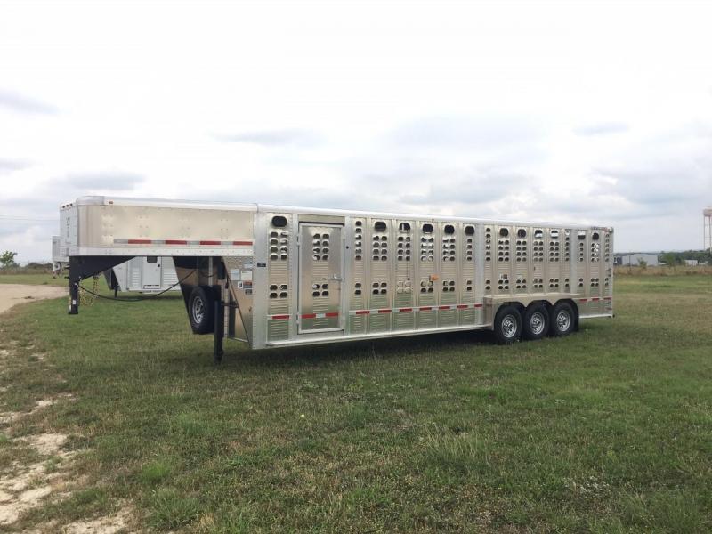 2021 Wilson Trailer Company 30 FT Livestock Trailer 2021 Wilson Trailer Company 30 FT Livestock Trailer