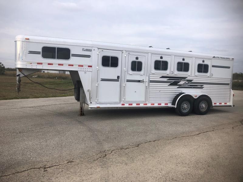2006 Elite Trailers 4 Horse gooseneck 2006 Elite Trailers 4 Horse gooseneck