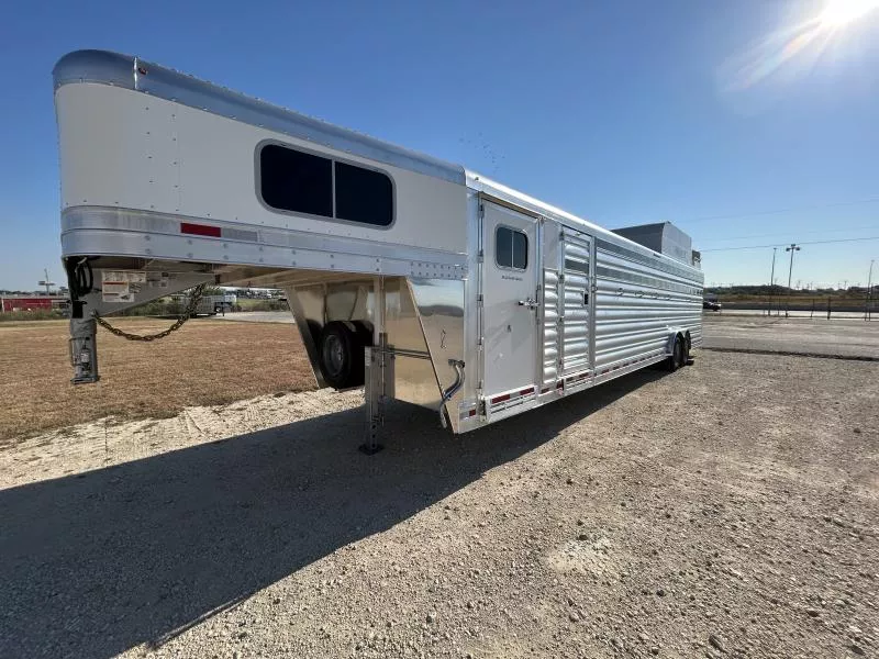new Horse Trailers Platinum Coach Other for sale, in Jarrell, TX Thumbnail 3
