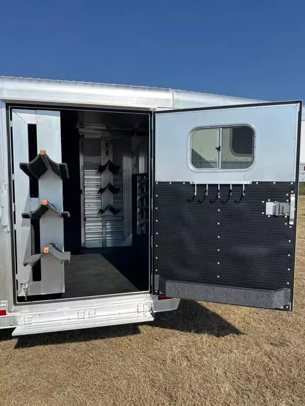 new Horse Trailers Platinum Coach Other for sale, in Jarrell, TX Thumbnail 3