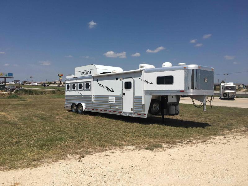 2015 Platinum Coach 4 Horse Rear Load with a 12'6 Short Wall Horse Trailer 2015 Platinum Coach 4 Horse Rear Load with a 12'6 Short Wall Horse Trailer