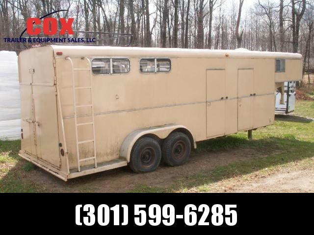 1986 Shelby 3H GN Slant Horse Trailer 1986 Shelby 3H GN Slant Horse Trailer