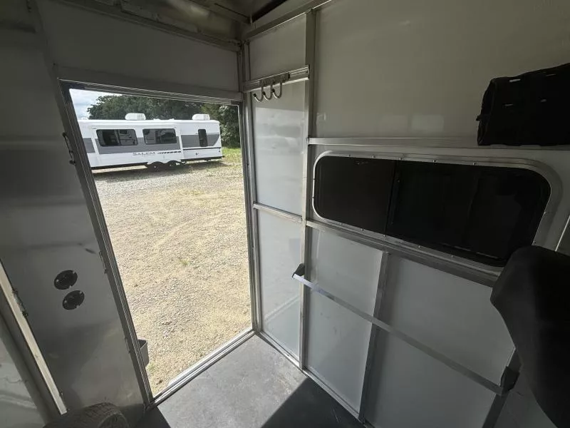 used Horse Trailers Sundowner Trailers  for sale, in Newfield, NJ Thumbnail 10