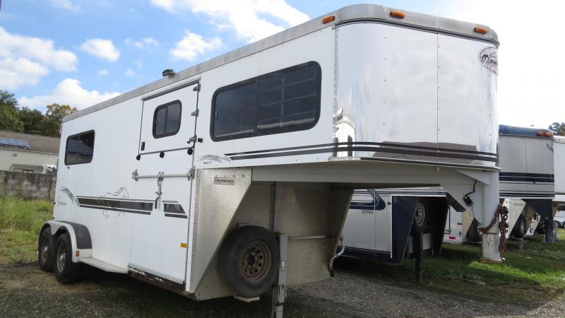 2000 Sundowner ValueLite 2 Horse with side ramp no dress room 2000 Sundowner ValueLite 2 Horse with side ramp no dress room