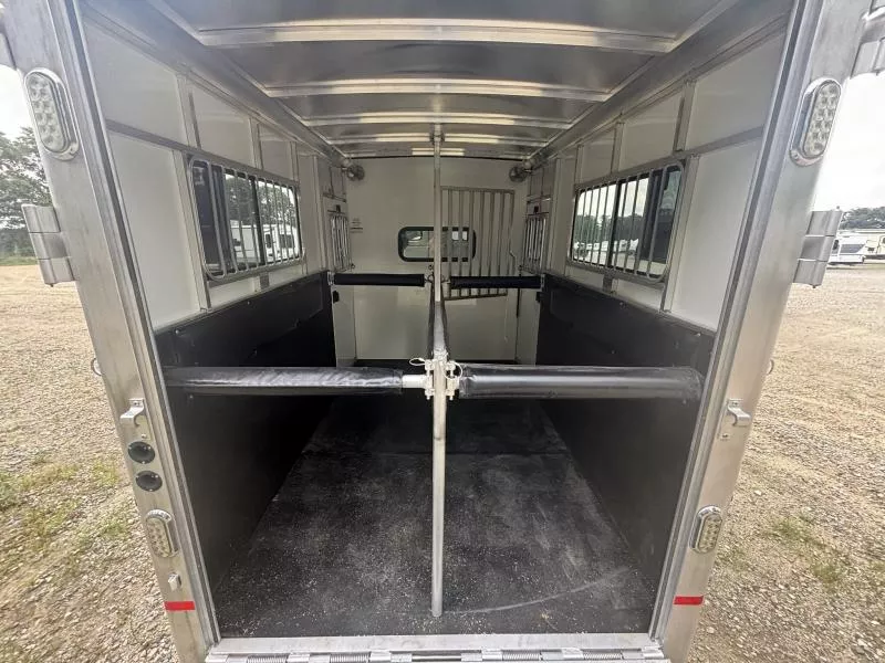 used Horse Trailers Sundowner Trailers  for sale, in Newfield, NJ Thumbnail 17