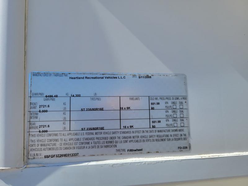 2009 Heartland Bighorn 3385RL 2009 Heartland Bighorn 3385RL