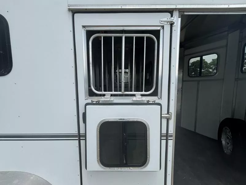 used Horse Trailers Sundowner Trailers  for sale, in Newfield, NJ Thumbnail 12