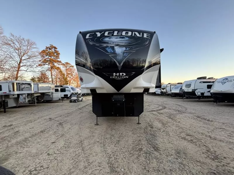 used Travel Trailers Heartland RV  for sale, in Newfield, NJ Thumbnail 2