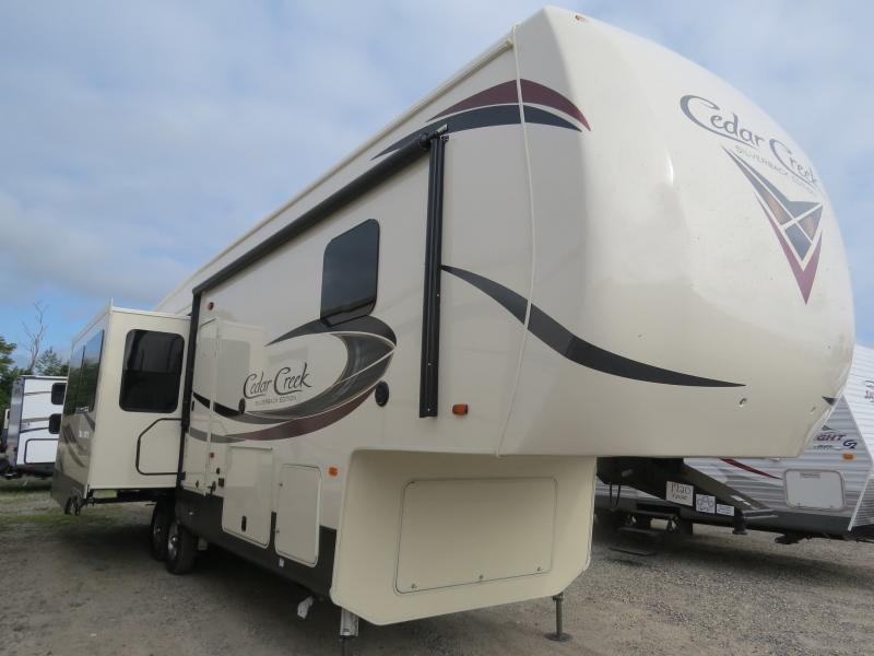 2019 Forest River Cedar Creek Silverback 29RE 2019 Forest River Cedar Creek Silverback 29RE