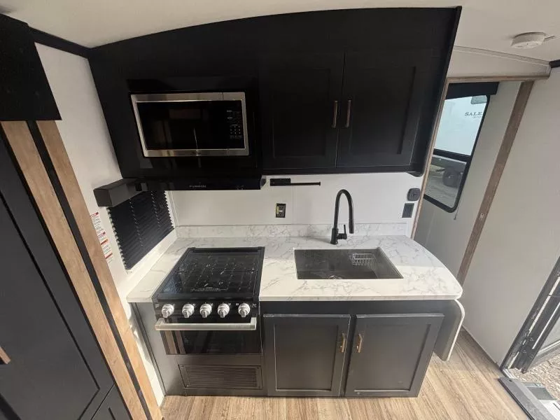 used Travel Trailers Keystone RV  for sale, in Newfield, NJ Thumbnail 17