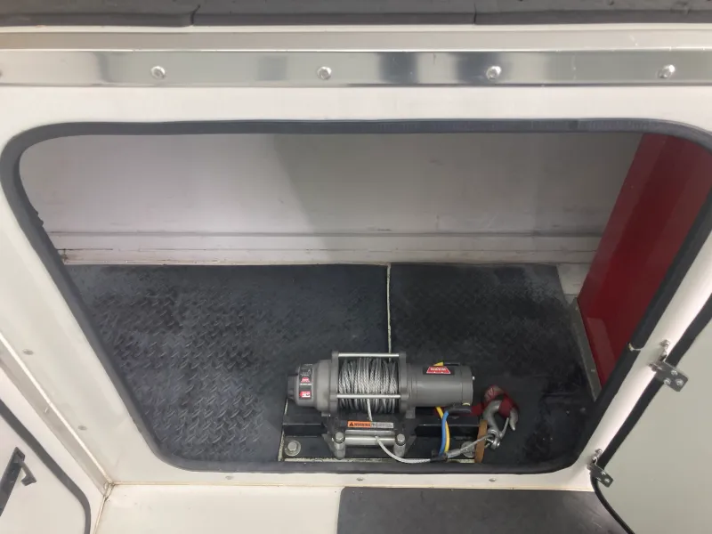 1998 TPD Trailer Enclosed Race 24 foot Trailer General Trailers