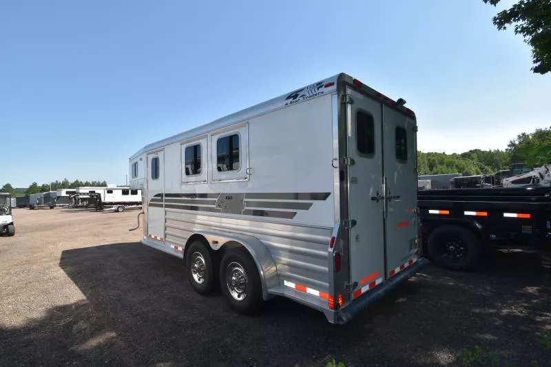 used Horse Trailers 4-Star Trailers  for sale, in Elk Mound, WI Thumbnail 3
