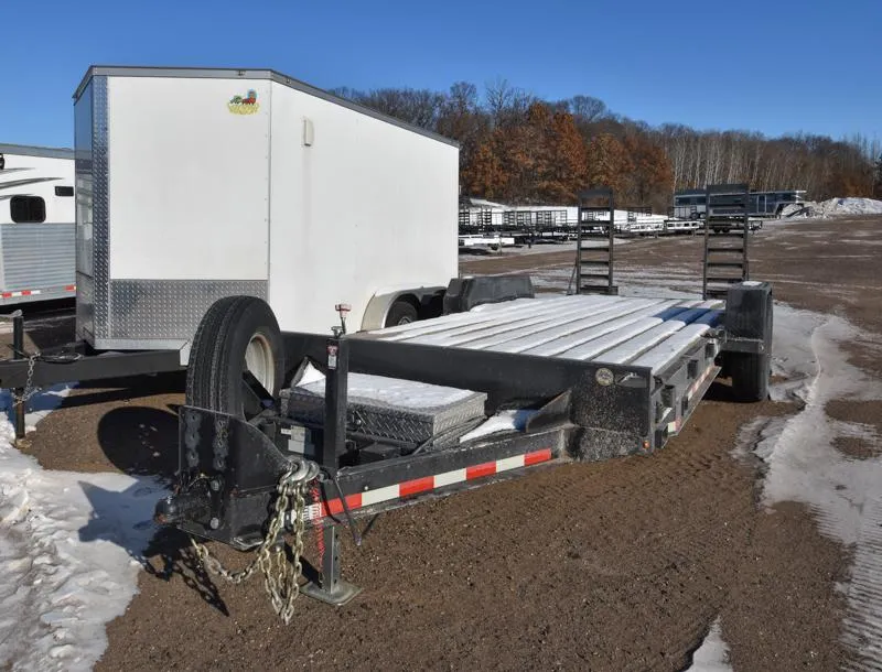 2019 Novae Corp CAM 20'  Equipment Trailer