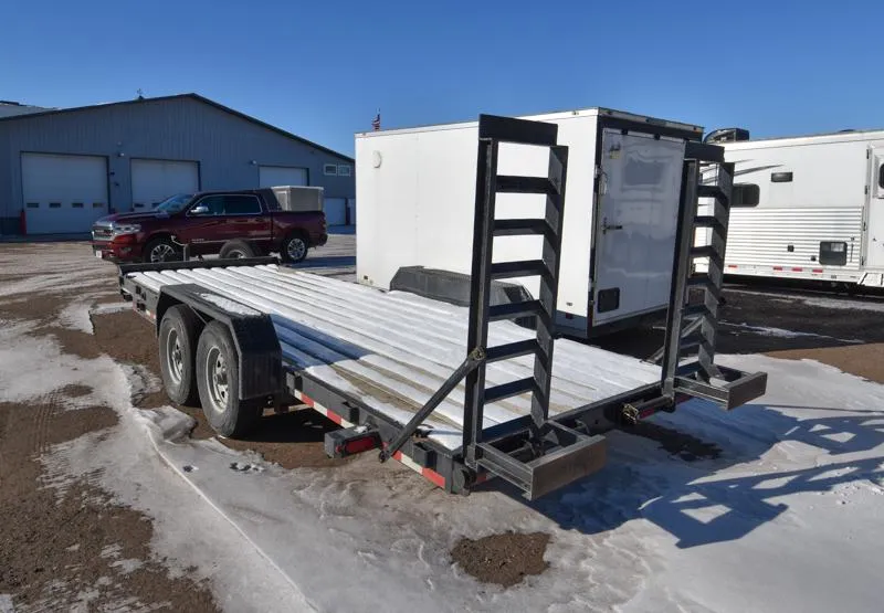 used Equipment / Flatbed Trailers Novae Corp  for sale, in Elk Mound, WI Thumbnail 4