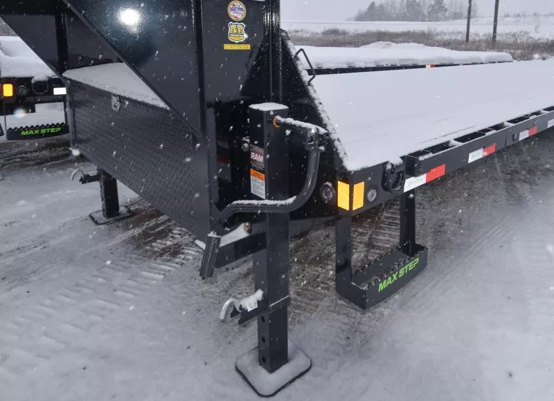 new Equipment / Flatbed Trailers Load Trail  for sale, in Elk Mound, WI Thumbnail 4