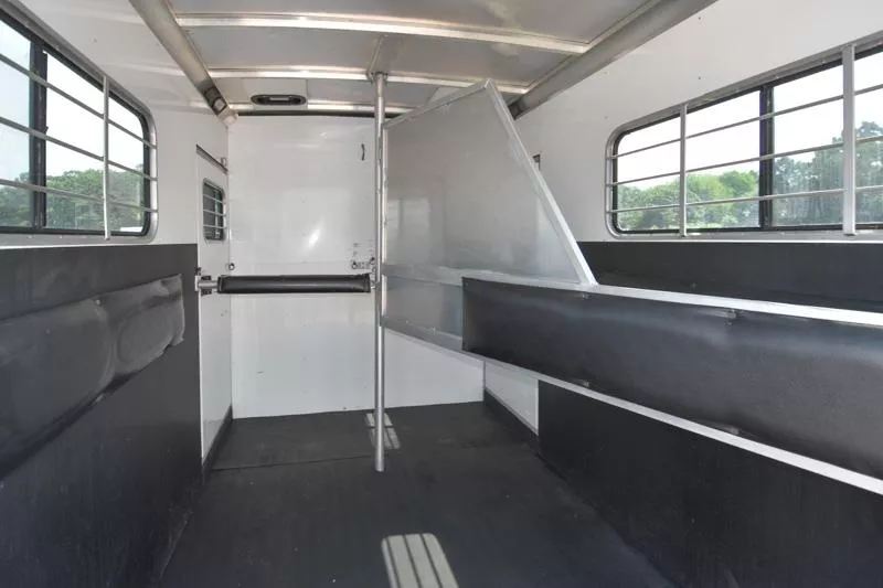 used Horse Trailers Sundowner Trailers  for sale, in Elk Mound, WI Thumbnail 11