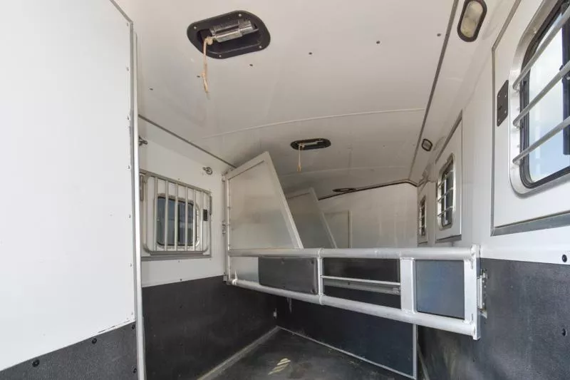 used Horse Trailers Shadow Trailers  for sale, in Elk Mound, WI Thumbnail 14
