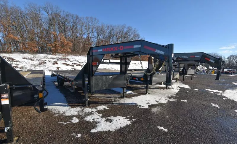 2026 MAXX-D DOX 102X20+4' DOVE TA6 DECKOVER GOOSENECK W/MAX RAMPS  Equipment Trailer
