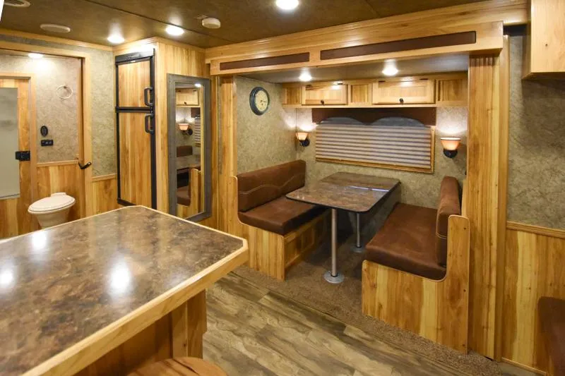 used Horse Trailers Lakota  for sale, in Elk Mound, WI Thumbnail 4