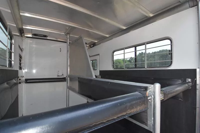 used Horse Trailers Sundowner Trailers  for sale, in Elk Mound, WI Thumbnail 9