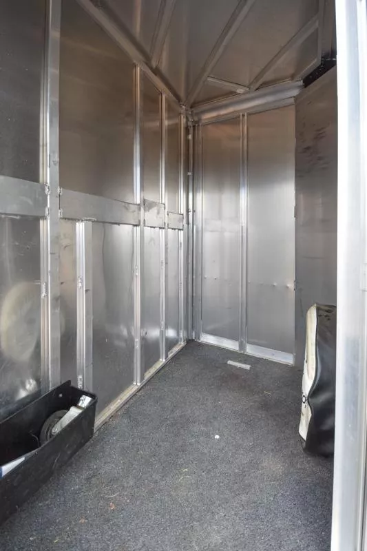 used Horse Trailers Featherlite  for sale, in Elk Mound, WI Thumbnail 7