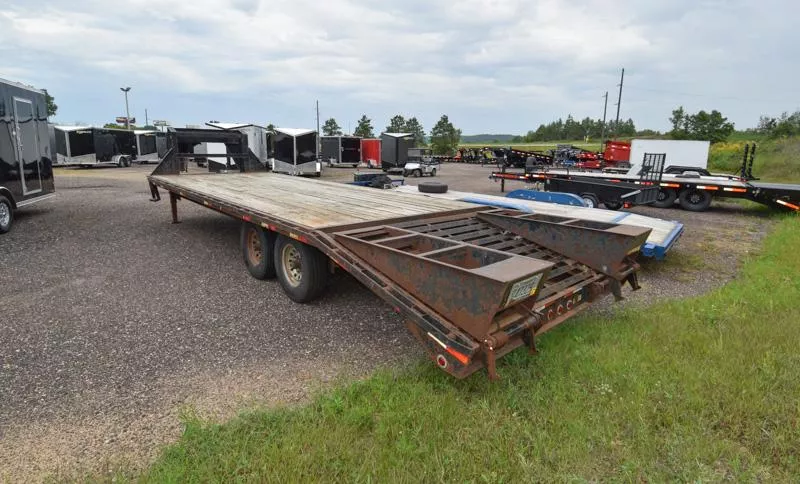 used Equipment / Flatbed Trailers PJ Trailers  for sale, in Elk Mound, WI Thumbnail 4