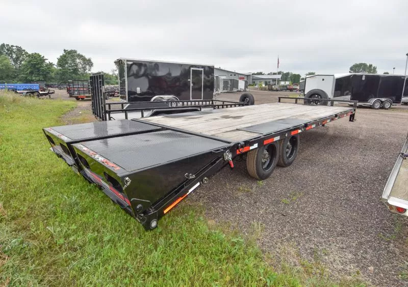 used Equipment / Flatbed Trailers MAXX-D  for sale, in Elk Mound, WI Thumbnail 2