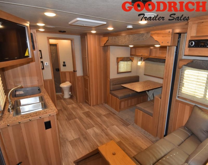 2023 SMC Horse Trailers LARAMIE 8314SSR Horse Trailer 2023 SMC Horse Trailers LARAMIE 8314SSR Horse Trailer